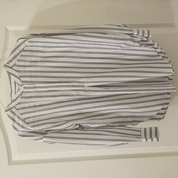 Banana Republic Tops - Banana Republic Long Sleeve 3/4 Button Pullover Top
